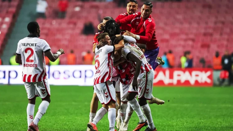 UEFA Konfrans Liqası: 