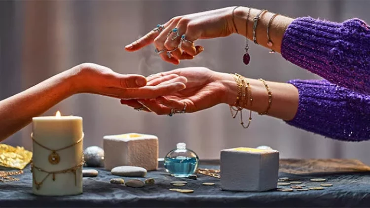 Bakıda falçı 35 yaşlı qadının başına 