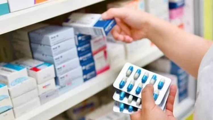 “Bir küçədə 20 aptek görürük, amma onlar üçün biri işləyir”