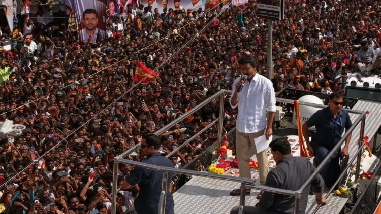 Tanınmış aktyorun çıxışı faciəyə çevrildi - 39 nəfər öldü, 51 nəfər yaralandı