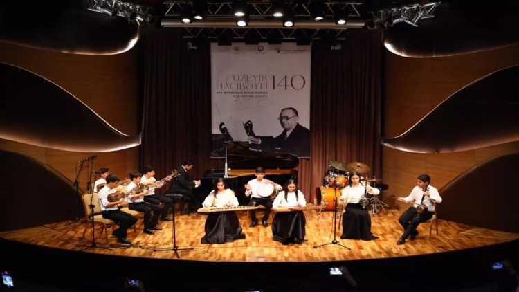 Beynəlxalq Muğam Mərkəzində “Gənclərə dəstək” layihəsi iştirakçılarının konserti təqdim edilib - FOTO