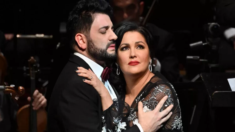 Xalq artistinin keçmiş xanımı ilə Zelenskinin həyat yoldaşı arasında QALMAQAL