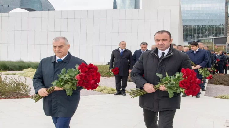 Əli Nağıyev və Orxan Sultanov Zəfər parkını ziyarət ediblər - FOTO