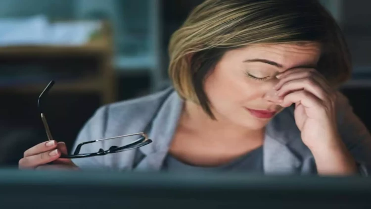 Hamının zərərsiz bildiyi bu hərəkət korluğa səbəb ola bilər - Açıqlama