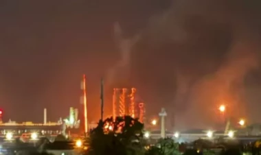 Rusiyanın neft emalı zavodu ikinci dəfə vuruldu - VİDEO