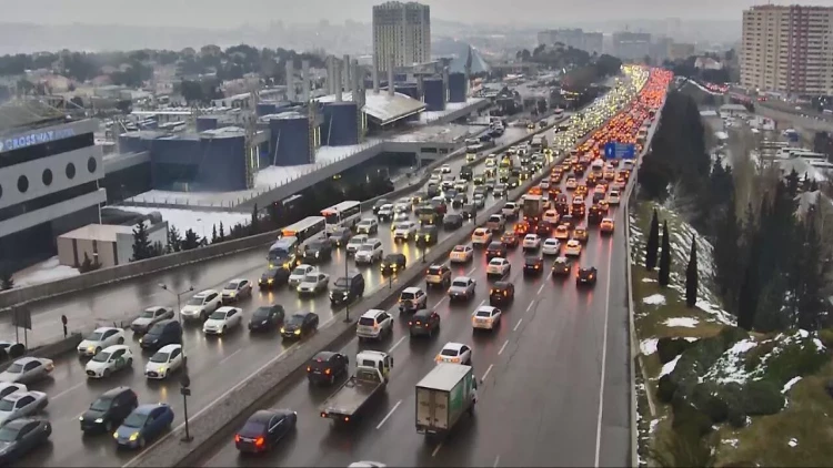 Bakı-Sumqayıt yolunun tıxacı azalacaq - AÇIQLAMA