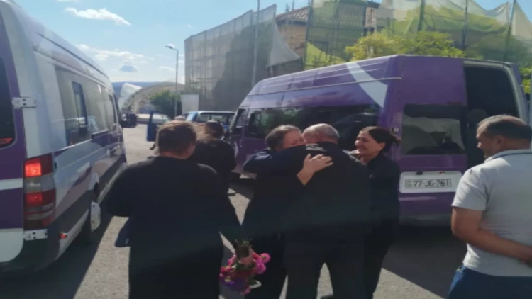 Növbəti köç karvanı Laçın şəhərinə çatıb