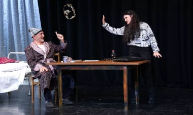 Azərbaycan Dövlət Milli Gənc Tamaşaçılar Teatrında aktyor Kərəm Hadızadənin 60 illik yubileyi keçirilib.- FOTO