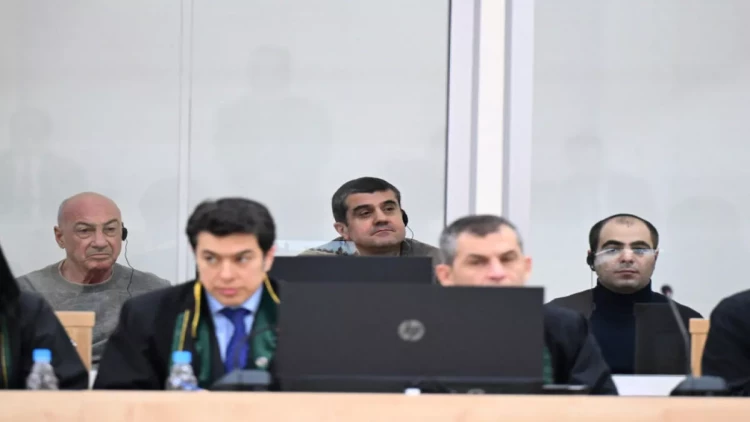 Araik Arutyunyan və digərlərinin məhkəməsi başlayıb - YENİLƏNİB