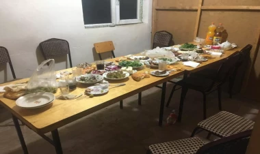 Kafe işlədən qadın bıçaqlandı