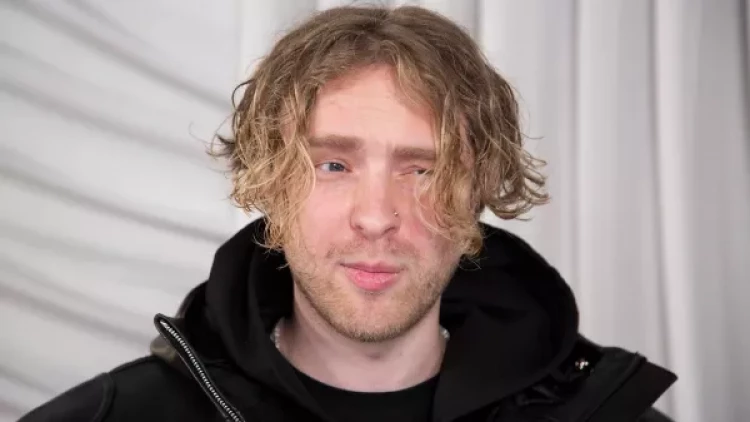 “Xalq artisti” adı əlindən alına bilər