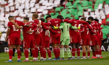 “Liverpul” evdə darmadağın oldu