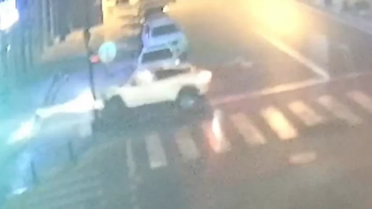 Bakının mərkəzində sərxoş sürücü qəza törətdi - ANBAAN VİDEO