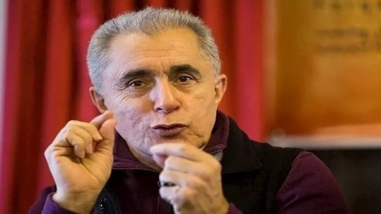 “Anamla xanımıma rüşvət verirdim”- VİDEO