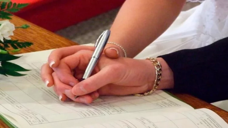 Erkən nikahlarla bağlı qanun sərtləşdirilə bilər