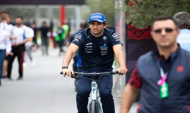 Formula 1 Pilotları Paddock-da: Yarışa sayılı saatlar qaldı - FOTO