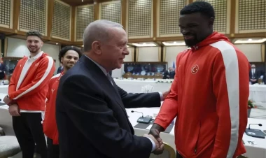 Ərdoğan ilə Bona arasında məzəli dialoq: “Yaxşıyam, abi, sən necəsən?” - VİDEO