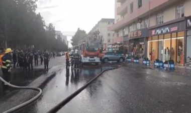 Xırdalanda çoxmərtəbəli yaşayış binasında yanğın - sakinlər təxliyə edildi - VİDEO - FOTO