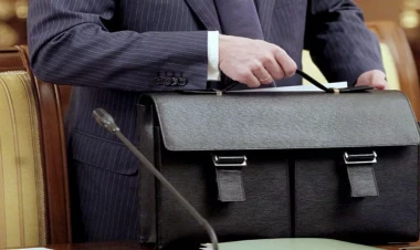 Tanınmış tikinti şirkətinin rəhbəri axtarışa verildi