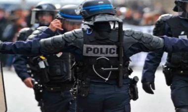 Fransada polislə vətəndaşlar arasında qarşıdurma artır - VİDEO