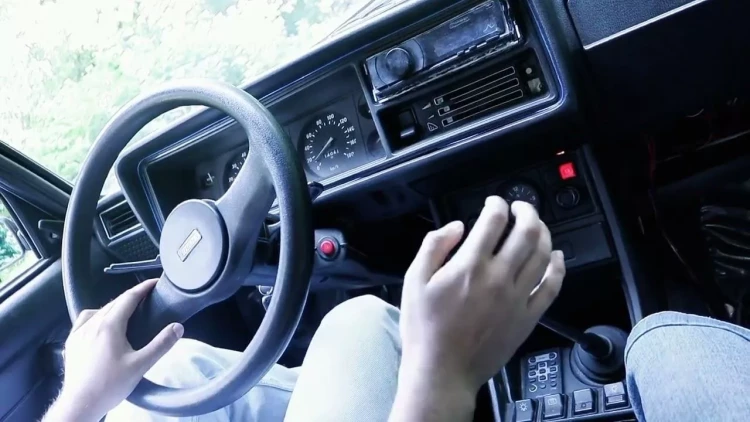 Azərbaycanda mexanika maşınların sonu gəlir - Ekspertlər nələri proqnozlaşdırır?