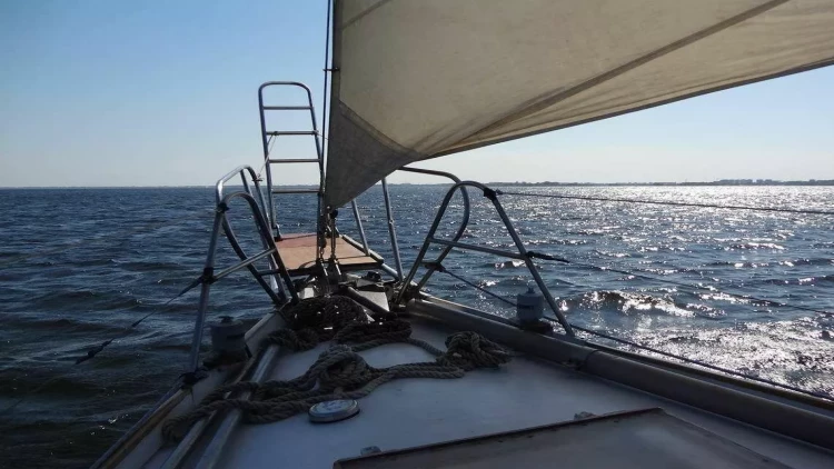 15 dəqiqəyə lüks yaxta niyə batdı?