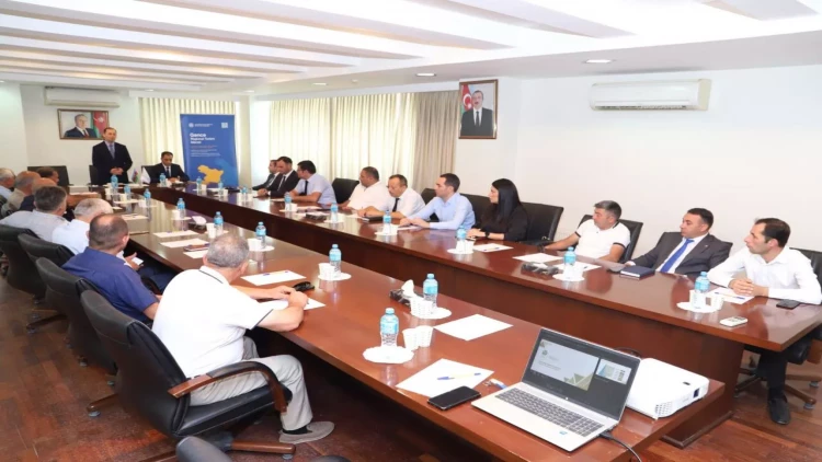 200-dən çox sahibkarın iştirakı ilə görüşlər keçirilib - FOTO