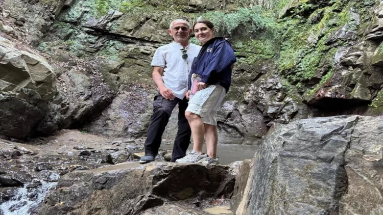 Əməkdar artist rejissor əri ilə - FOTO