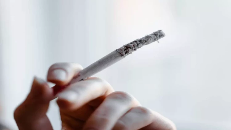 Siqaret çəkənlərdə bu vitamin çatışmır - Açıqlama