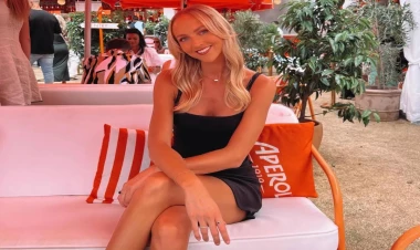 Əxlaqsız film ulduzuna küçədə çapacaqla hücum etdilər - FOTO