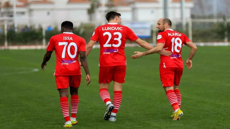 “Zirə” “Kəpəz”i darmadağın etdi