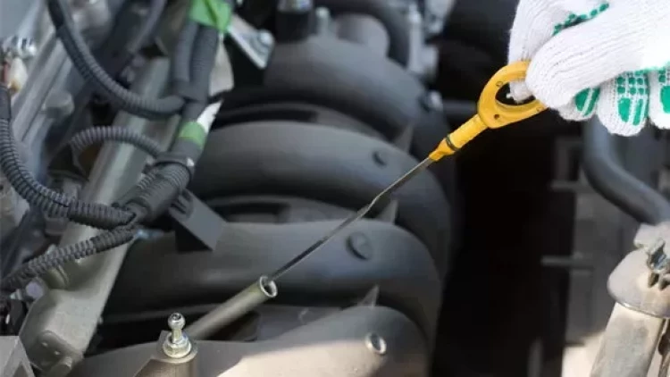 Avtomobildə yağ səviyyəsini düzgün yoxlama üsulları