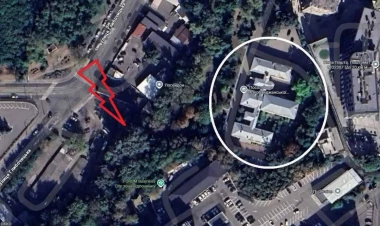 Ukraynadakı səfirliyimizin yanına raket düşdü - binaya zərər dəydi