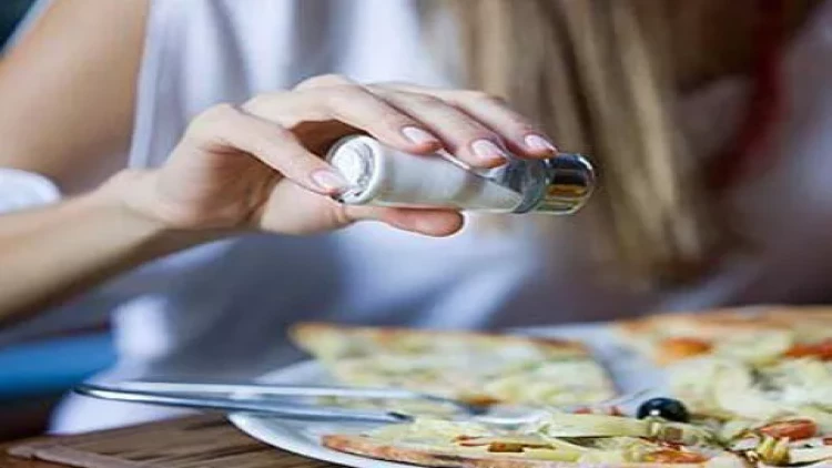 Duzlu yeməklər beyinə ciddi zərər vurur