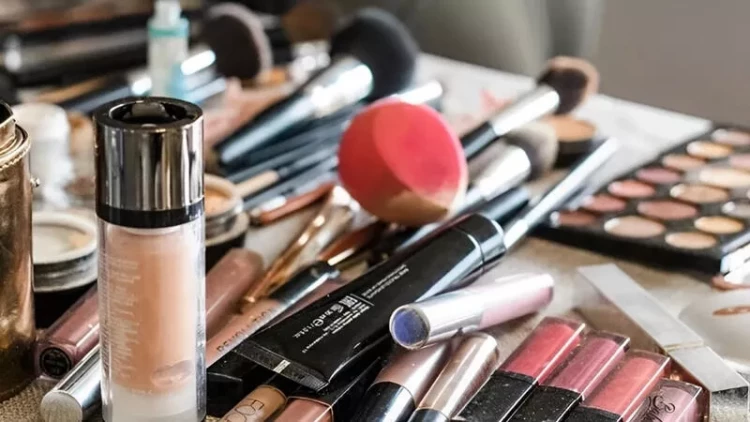 Bu kosmetik vasitələrdən istifadə ciddi fəsadlar yarada bilər