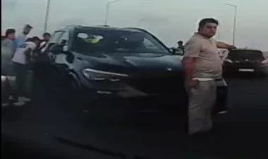 Bakıda yük maşını ilə BMW toqquşdu - VİDEO