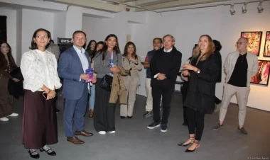 “Bakıya Uçuş. İncəsənət Həftəsonu. Gələcəyi İNDİ Duy” layihəsi çərçivəsində “Axın halı” adlı incəsənət sərgisi açılıb - FOTO