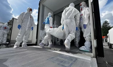 Rusiya 1000 ukraynalı hərbçinin nəşini təhvil verdi