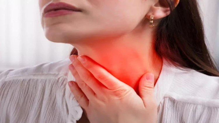 Boğaz ağrısı ilə xəstəxanaya getdi: Antibiotik müalicəsindən bir gün sonra öldü