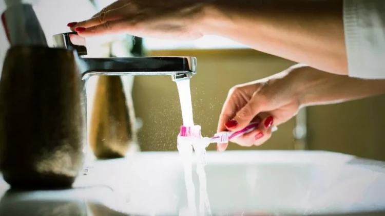 Saçdan hazırlanan diş məcunu: Britaniya alimlərindən yenilik