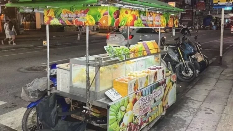 Tailandda Azərbaycanlı turist BIÇAQLANDI - Aldığı meyvənin pulunu ödəməyib