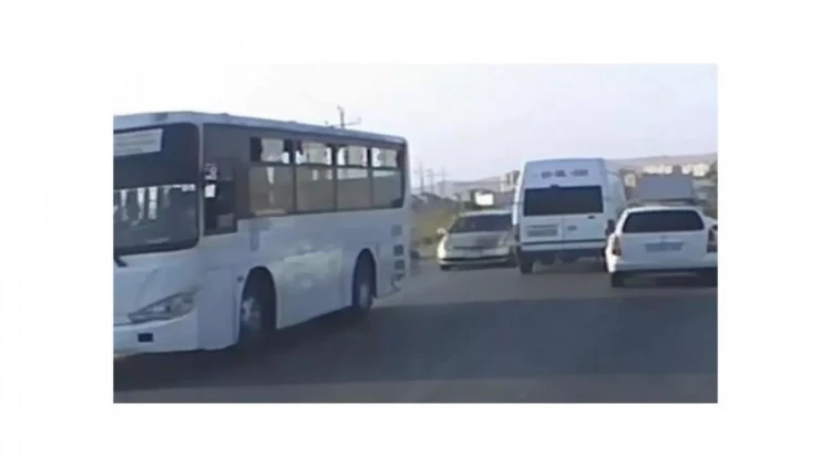 Qaradağda insanların həyatını heçə sayan sürücü saxlanıldı - VİDEO