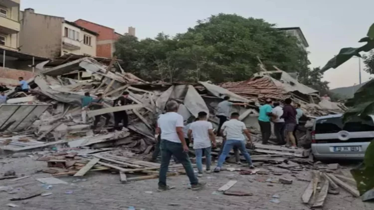 Türkiyədə güclü zəlzələ oldu - Ölən var - YENİLƏNİB - VİDEO - FOTO