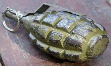 Qonşusunun büsqalterinə qranat yerləşdirdi