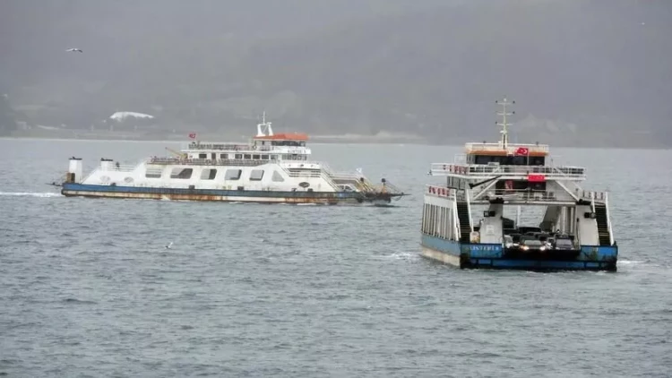 Dardanel boğazında gəmilərin hərəkəti dayandırıldı
