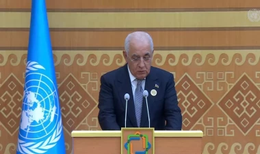 Baş nazir Xəzərin qorunması üzrə birgə addımlar atmağa çağırıb