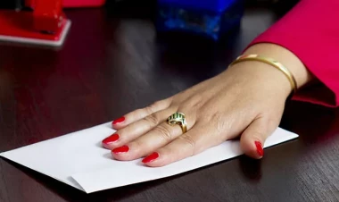 Tanınmış şirkətdə 2 milyonluq yeyinti - 3 qadına cinayət işi açılıb