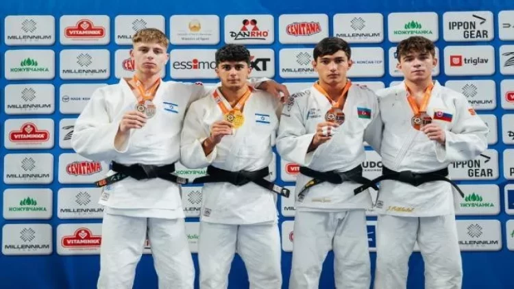 Cüdoçularımızdan 4 medal