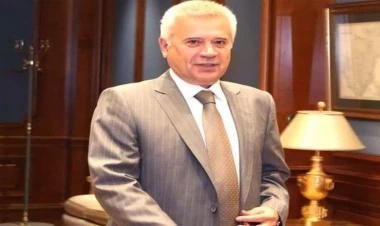 Azərbaycanlı milyarderə ağır zərbə