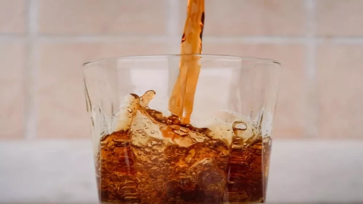 0 şəkərli qazlı içkilər daha çox diabet yaradırmış